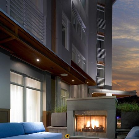 Bungalow Hotel ลองแบรนช์ ภายนอก รูปภาพ