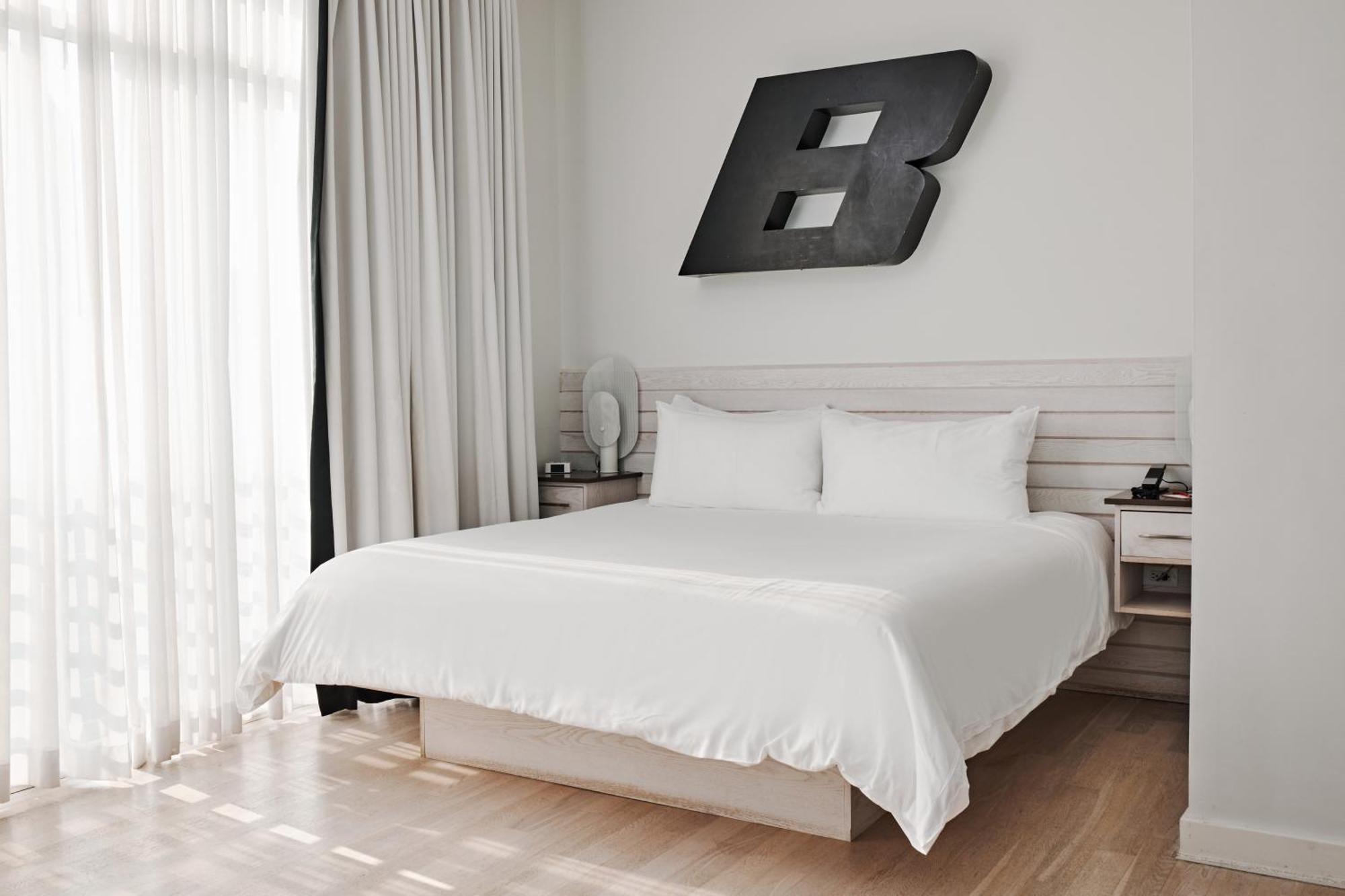 Bungalow Hotel ลองแบรนช์ ภายนอก รูปภาพ