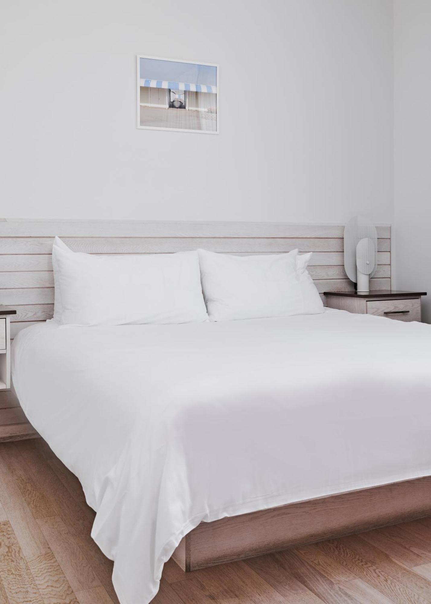 Bungalow Hotel ลองแบรนช์ ภายนอก รูปภาพ