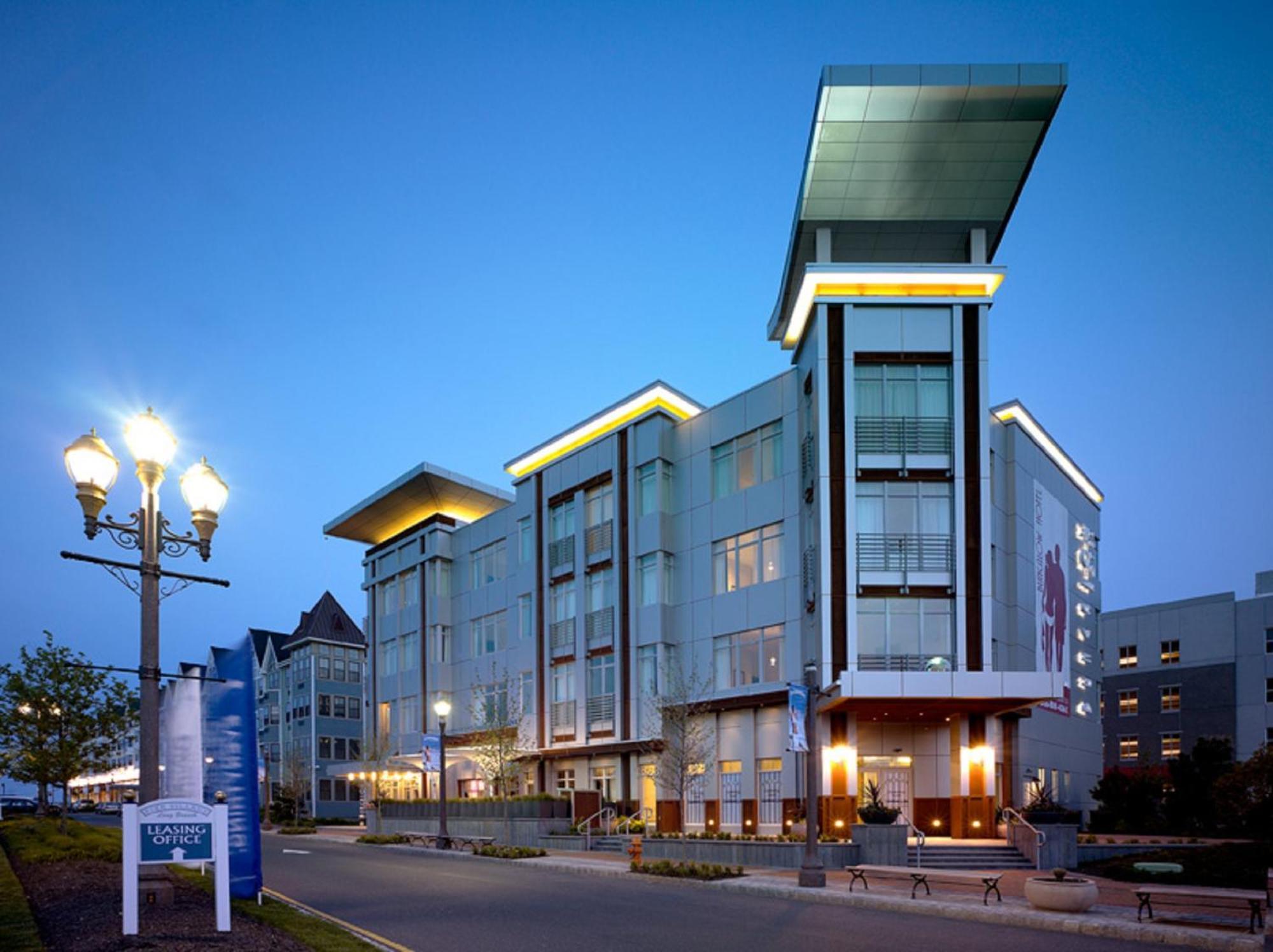 Bungalow Hotel ลองแบรนช์ ภายนอก รูปภาพ